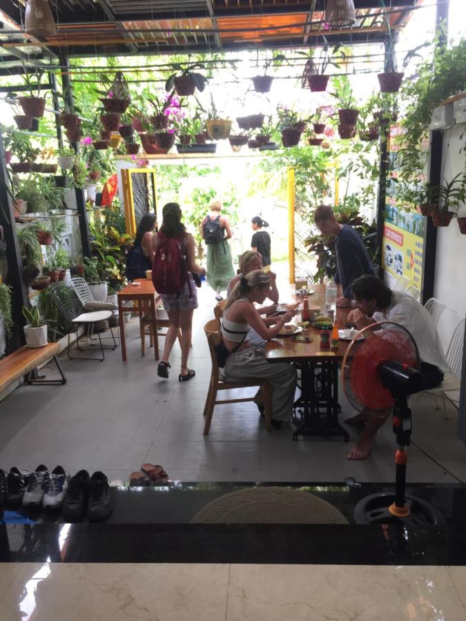 Coral Riverside Homestay & Hostel Hoi An Exterior foto